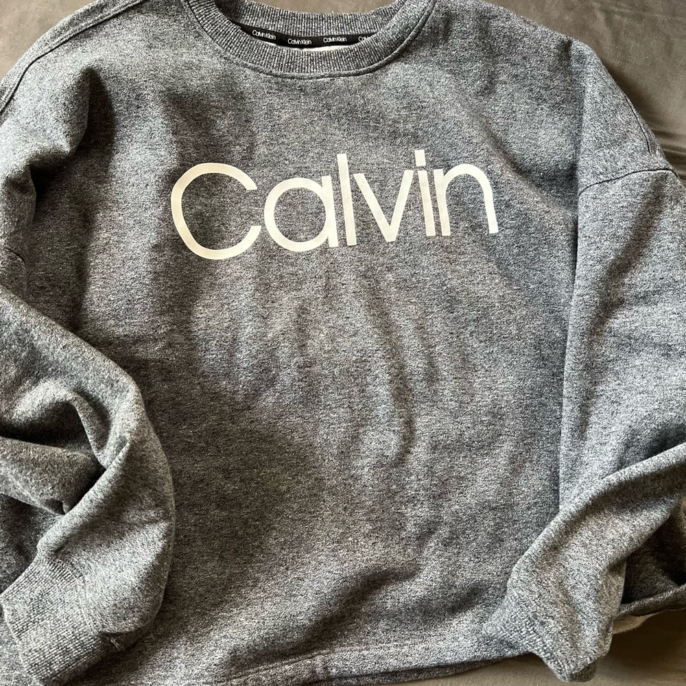 Semi cropped Calvin Klein Womens sweater sz large